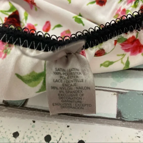 Victoria’s Secret Cami Set Satin Large - Picture 7 of 16